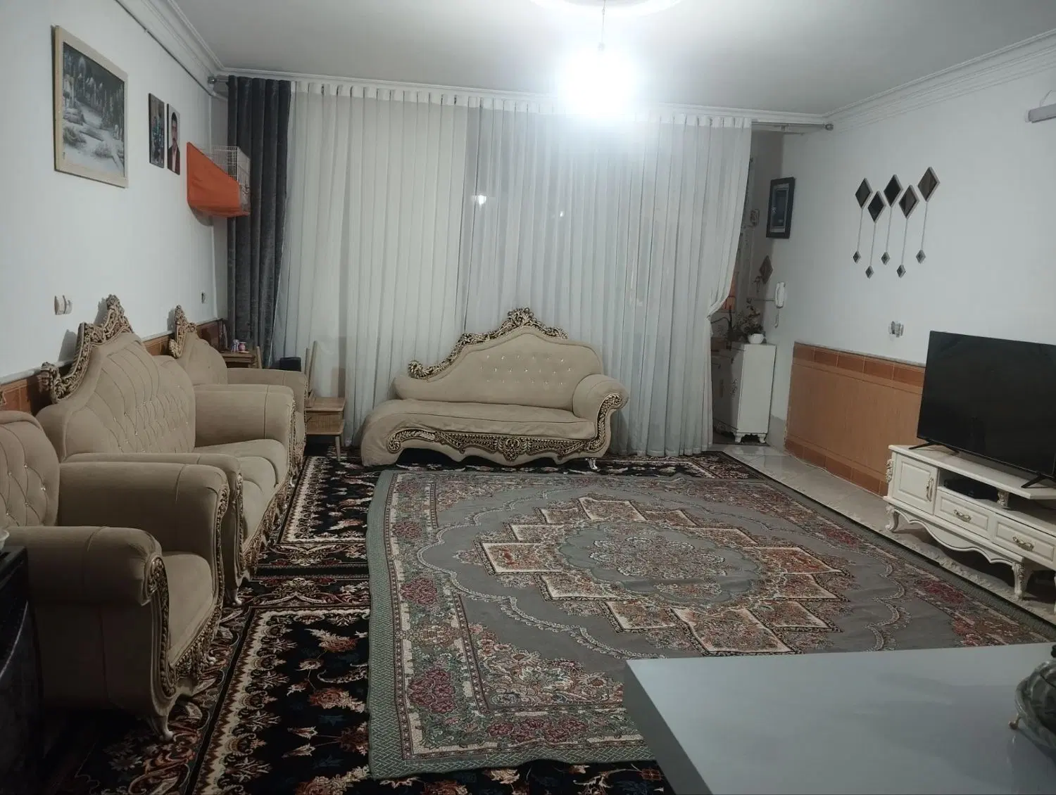 یک باب منزل اپارتمانی