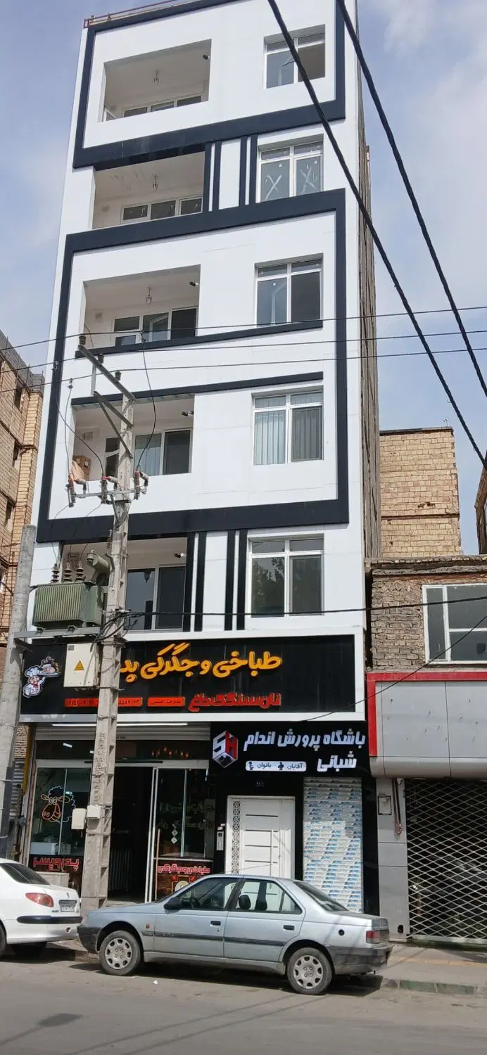 مغازه فروشی حاشیه شهرک حجت