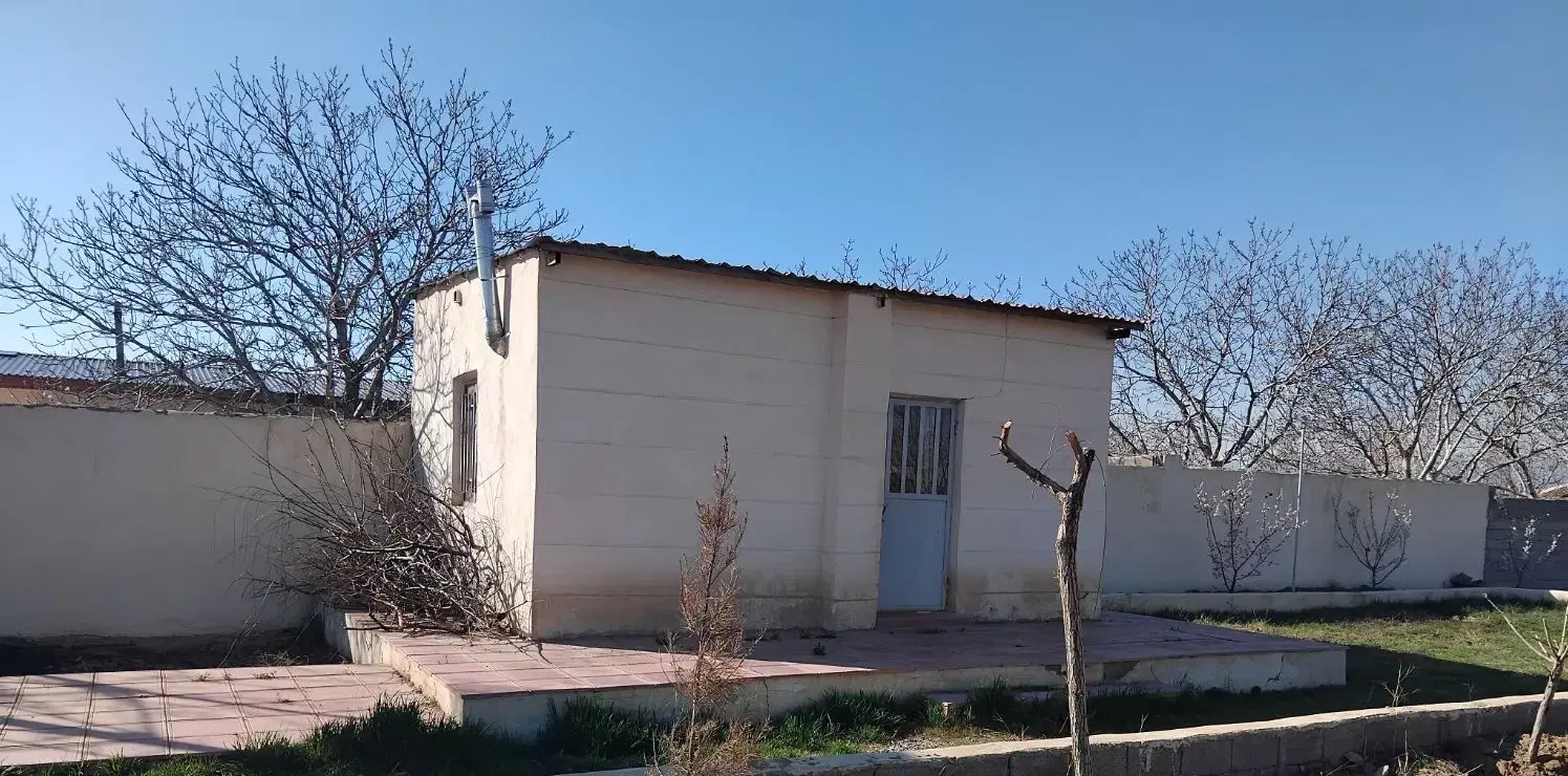 یک قواره باغچه ۶۰۰ ودوقواره باغچه ۱۰۰۰متری رامجین