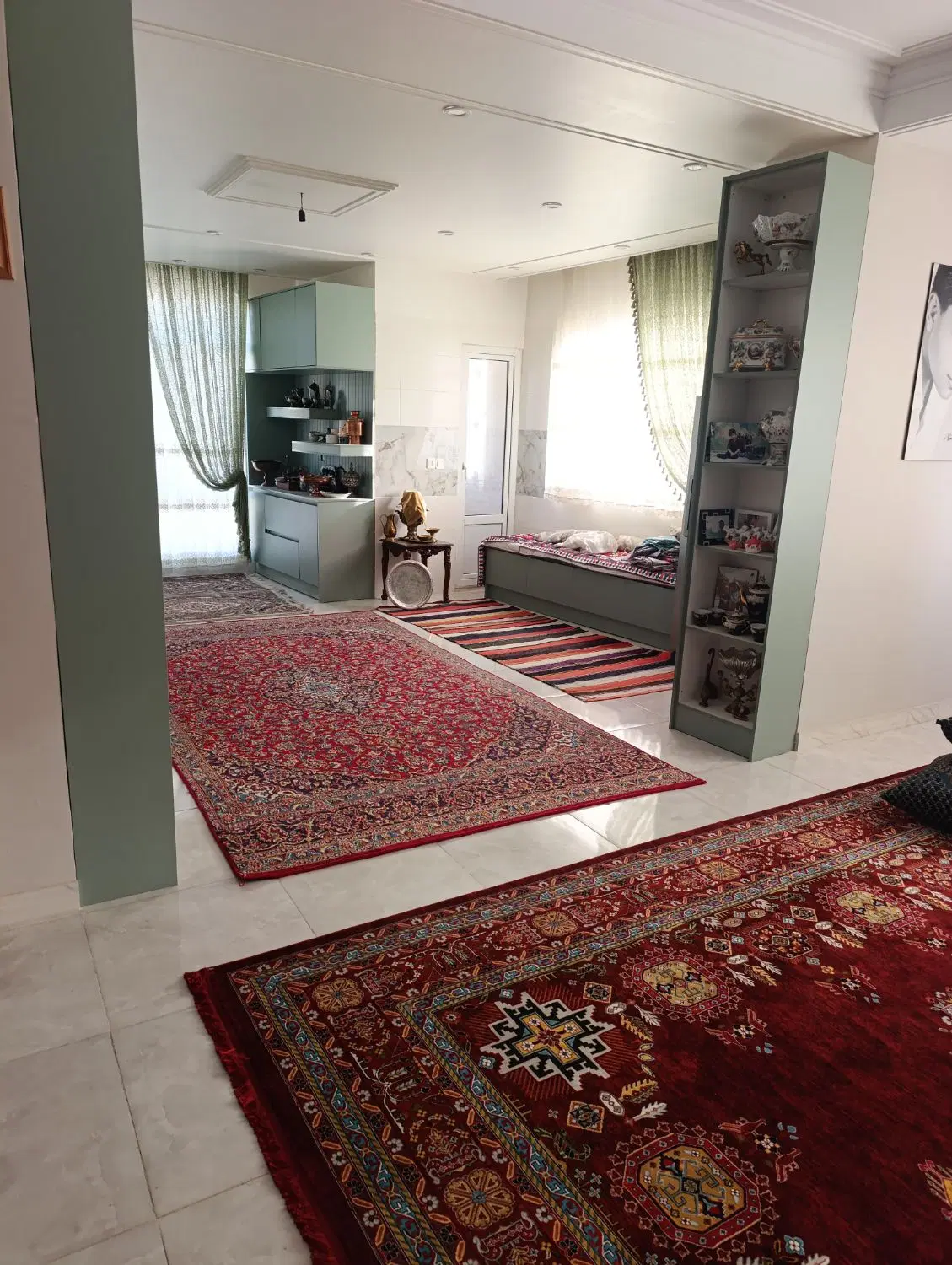 ۱۷۸ متری قمر بنی هاشم نبش خیابان