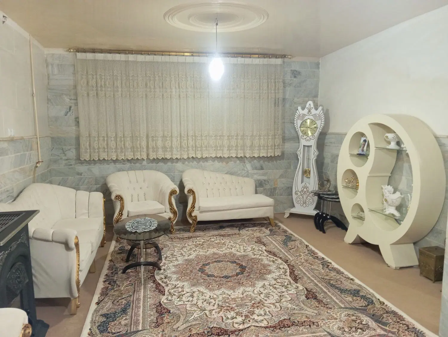 زیرزمین اجاره ای