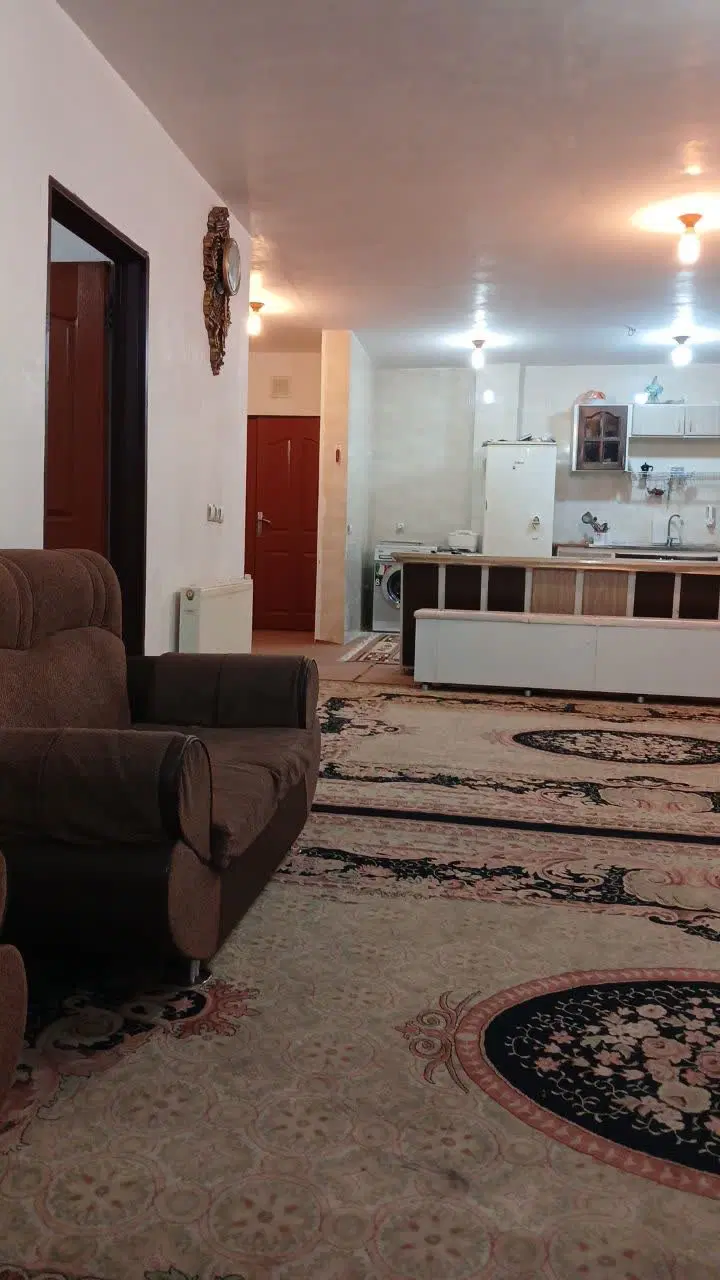 معاوضه منزل آپارتمانی بروجن با منزل ویلایی درشهرضا
