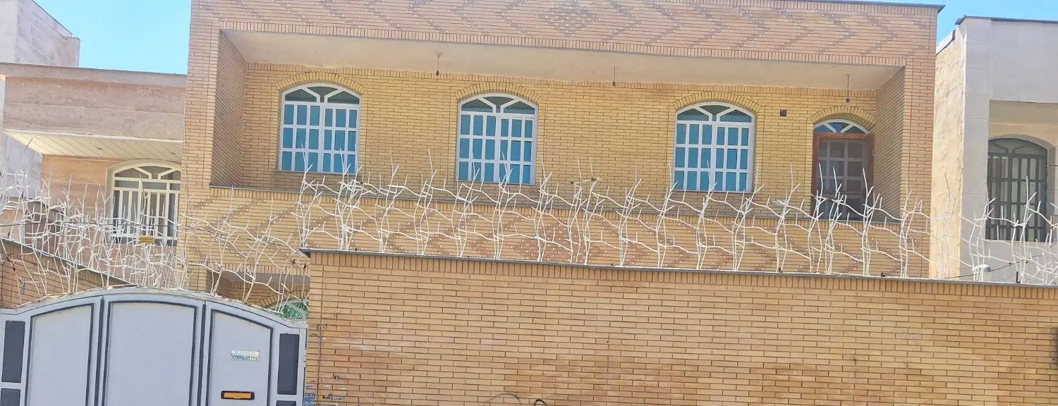 رهن و اجاره دوخوابه ویلایی طبقه اول