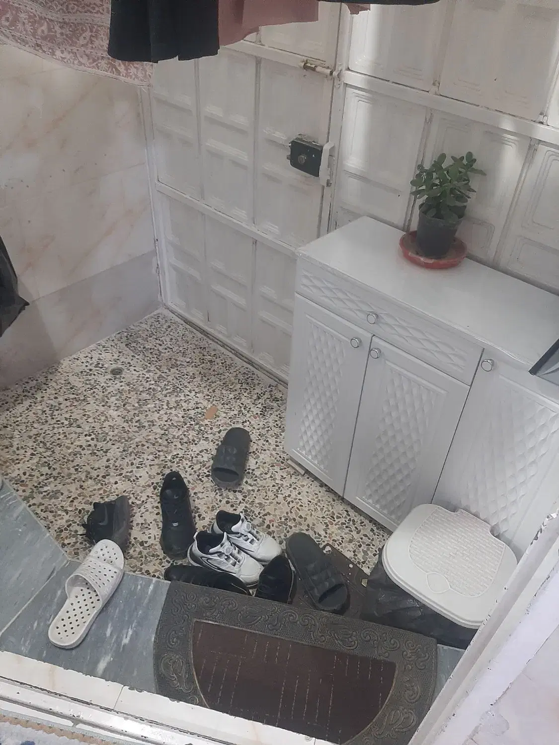 خانه ۵۰ متری ویلایی ۱ خواب پلاک سوم خیابان