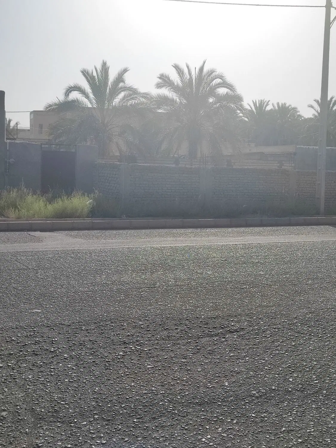 زمین فروشی
