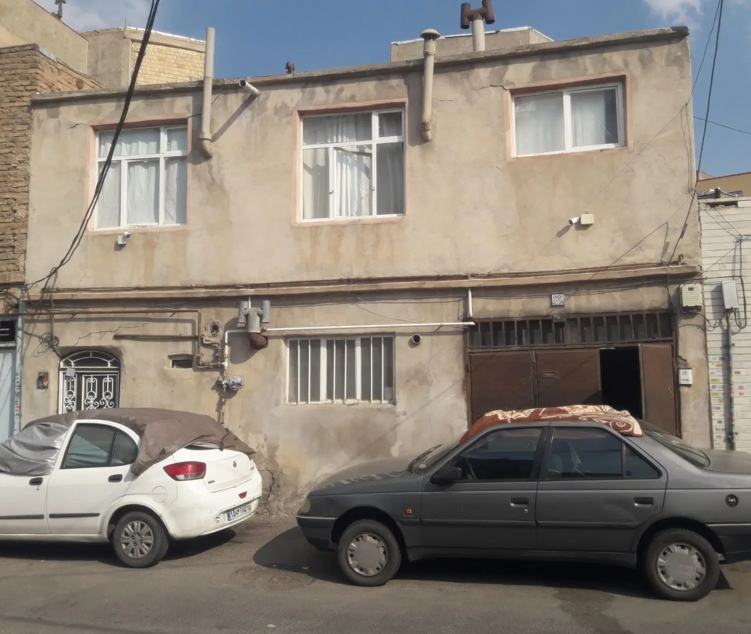 خانه دو طبقه