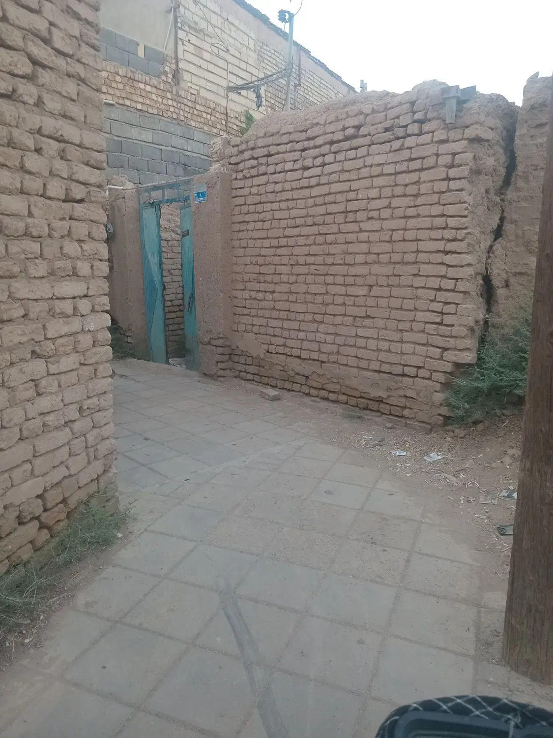 ۱۶۶متر زمین باسند تک برگ