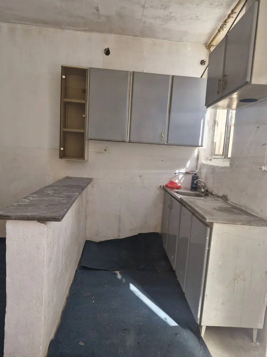 خانه مستقل.همکف.پارکینگ دار وحیاط دار