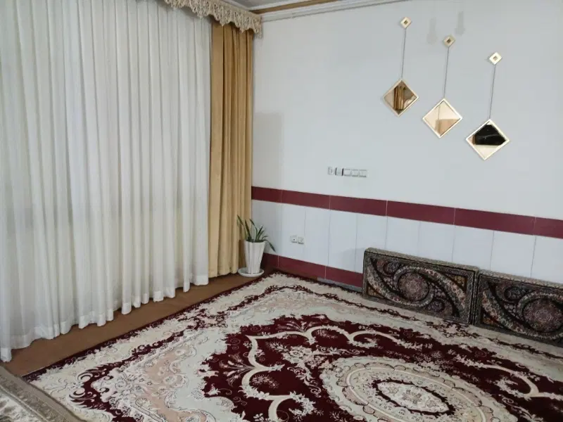فروش خانه ویلایی دارای دو سوئیت بزرگ و کوچک