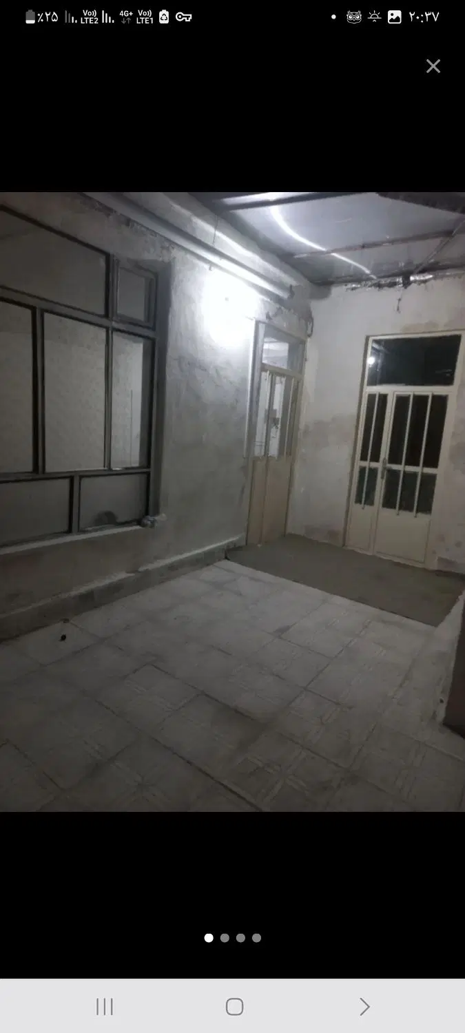 حیاط دربست