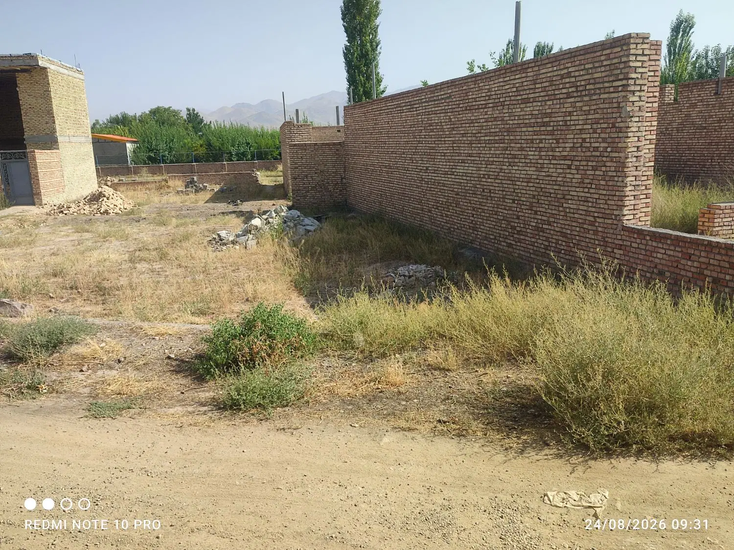زمین مسکونی دو بر در روستای بنگین