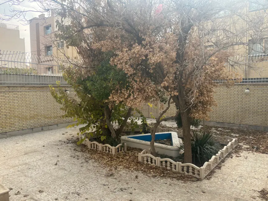 ویلایی _کلنگی_۳۰۰ متری _مشتاق