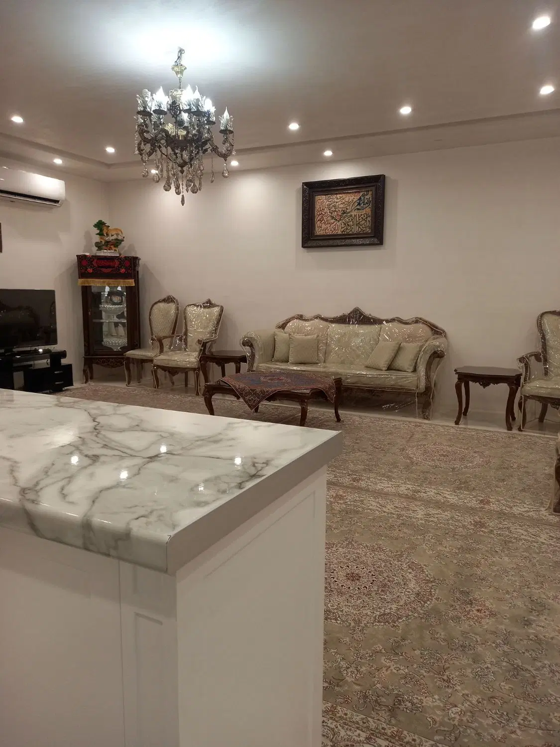 115 متری با تمام امکانات