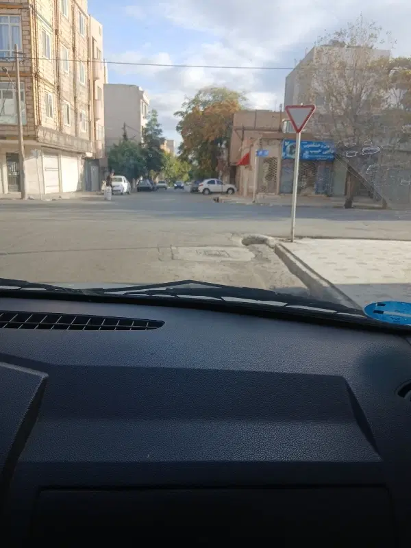 زمین ۲۰۰۰ متر سه راه دهغیبی سنددار