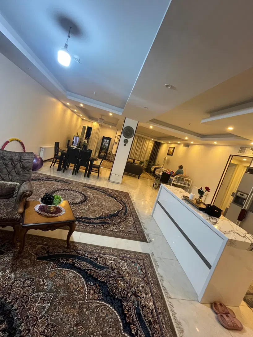 آپارتمان ۱۶۵ متری ۳ خواب فول سند دار شهرک ارم