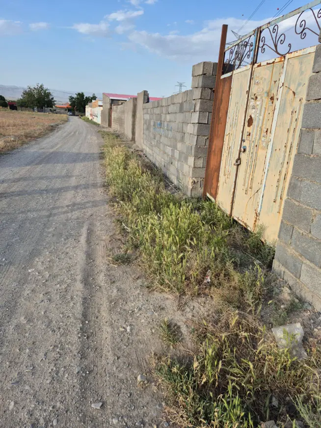 زمین۷۰۰متری شاهنامه