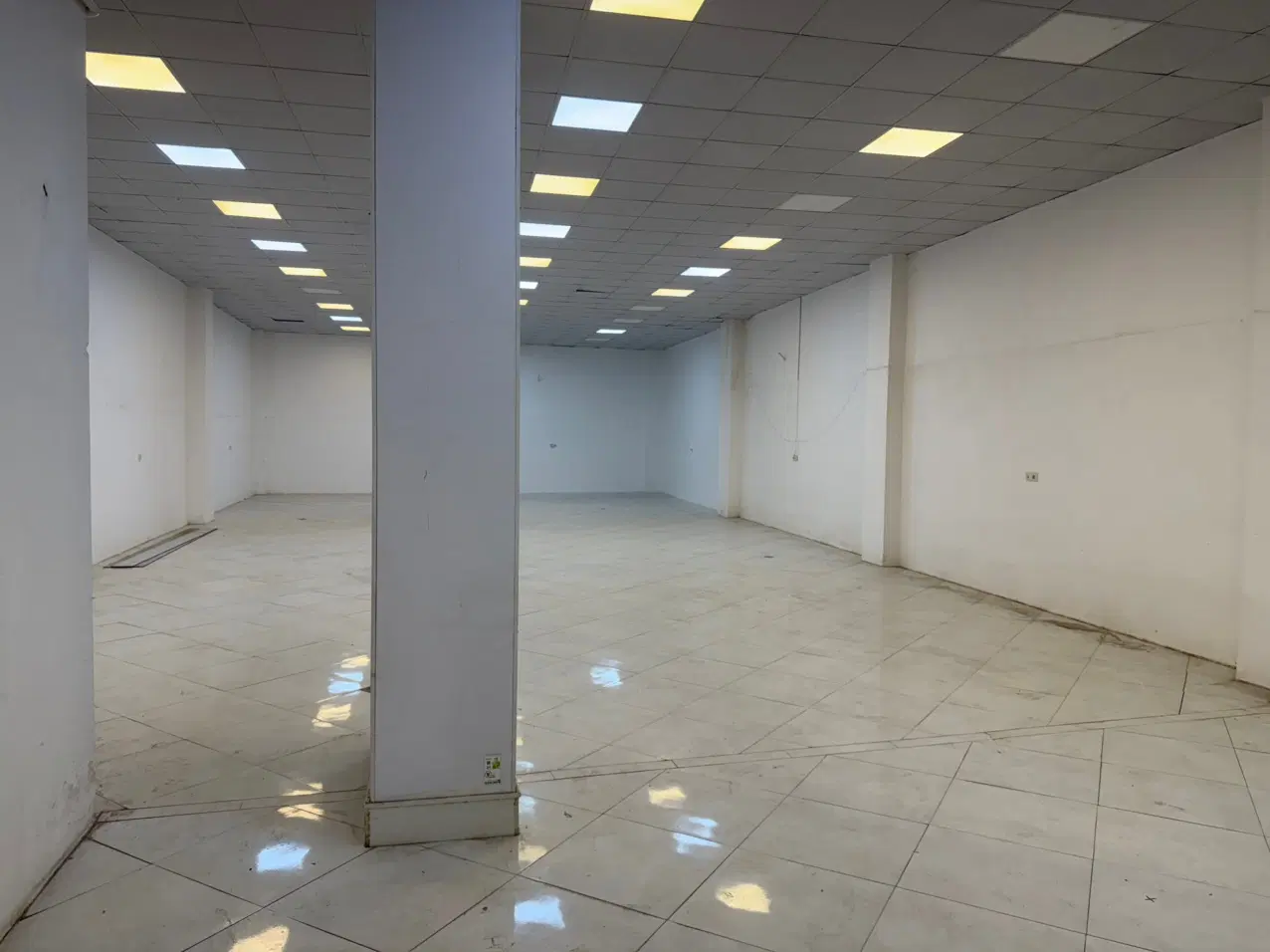 واحد تجاری در بهترین لوکیشن شهر رفسنجان