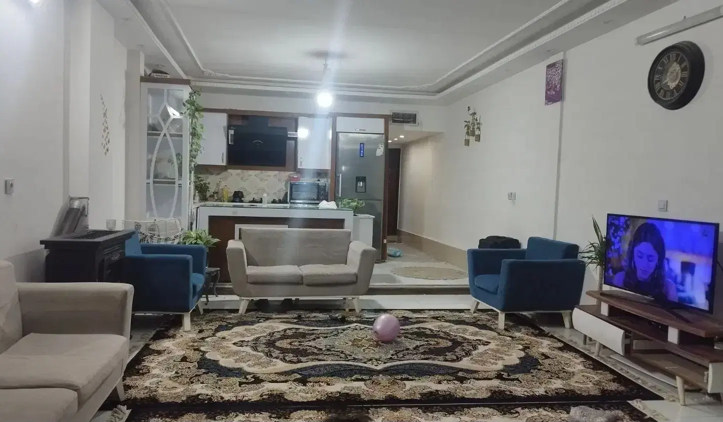 همخانه میپذیرم