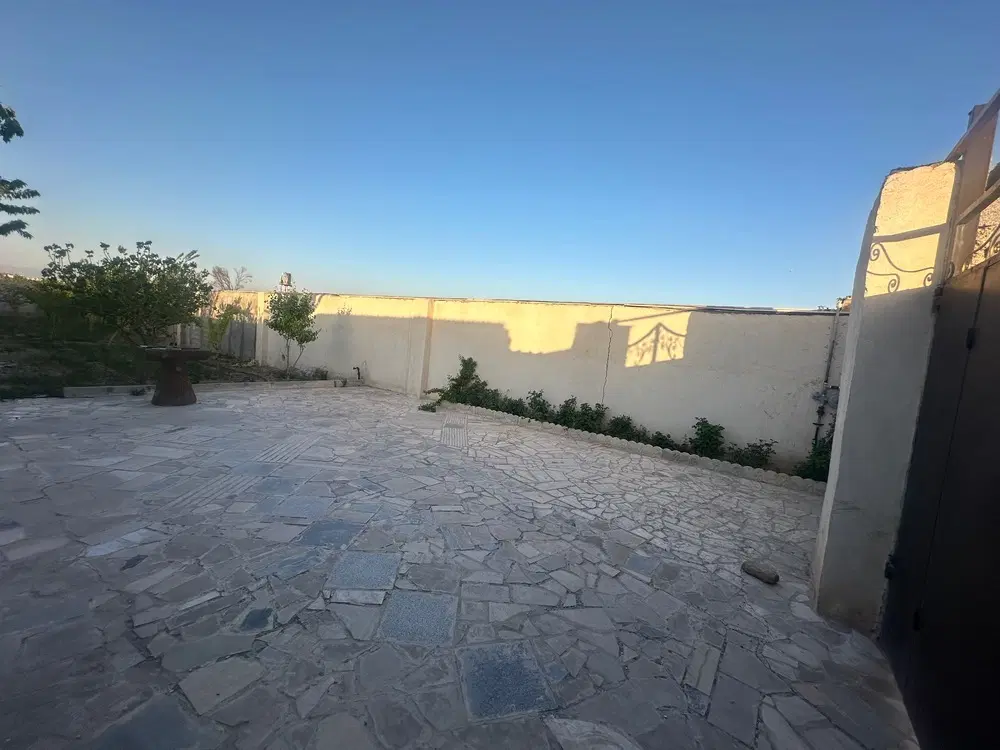باغچه ۵۵۰متری چسب بافت