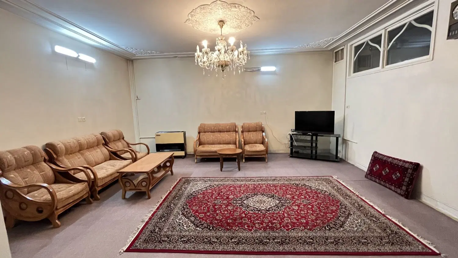 آپارتمان ۱۳۰متری_دو خواب_احمدآباد_تک واحدی