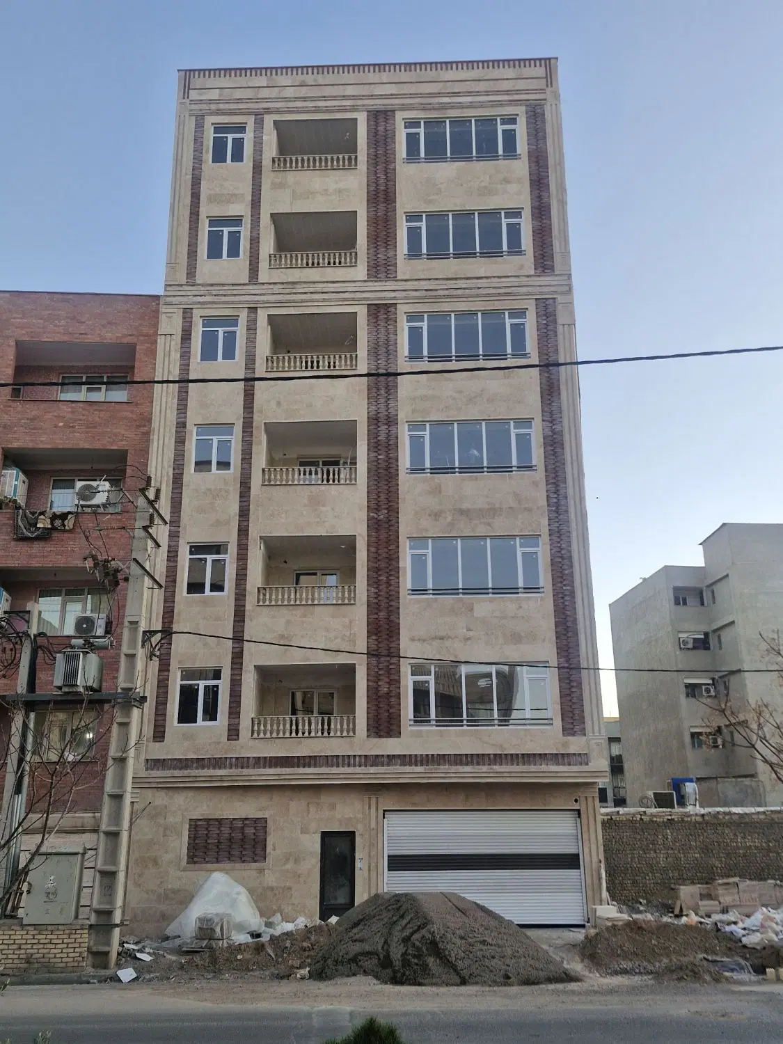 اپارتمان پیش فروش  طالقانی ۱۲