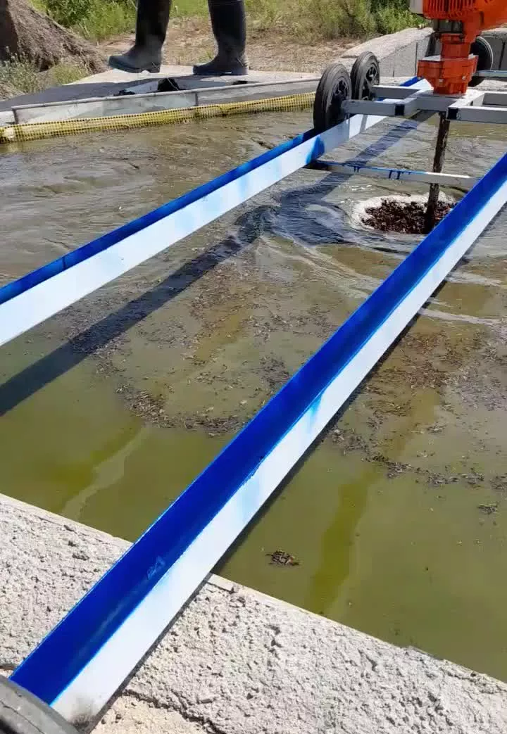 ۸هکتارباغ پسته و۱۲ساعت آب مدار۱۰