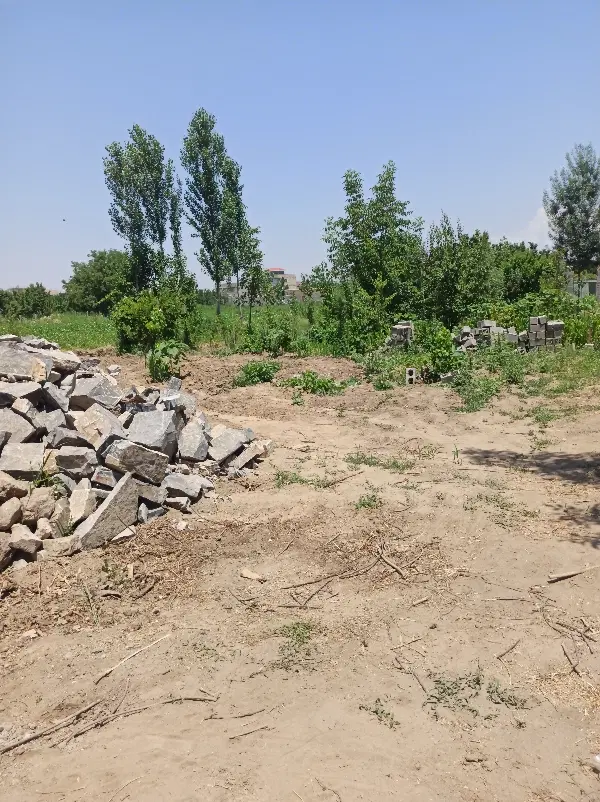 زمین به متراژ 800متر مربع اوچ تپه کرد