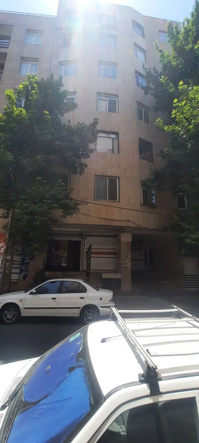 آپارتمان ۹۰متری