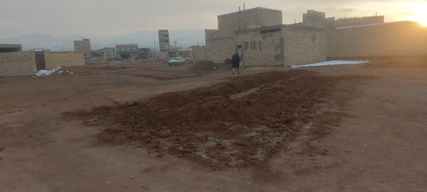 زمین شکوفه ۳حسبین آباد