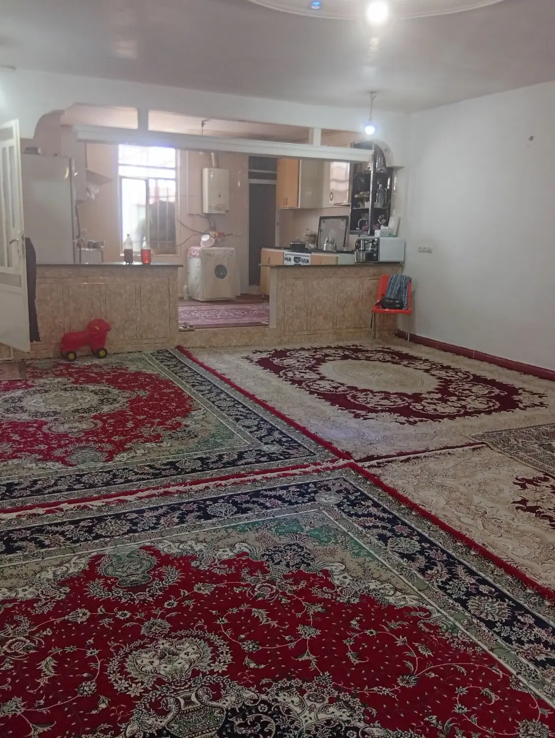 یک خانه در مشترک طبقه اول پاپی خالدار