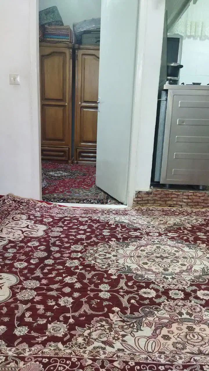 اجاره خانه آخر طالقانی ده متری نبوت