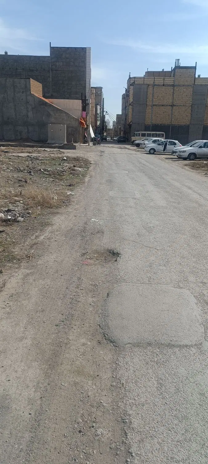 زمین فروشی