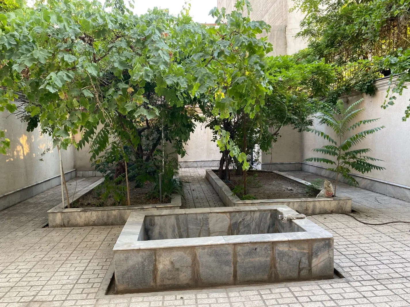 رهن و اجاره همکف دو خوابه