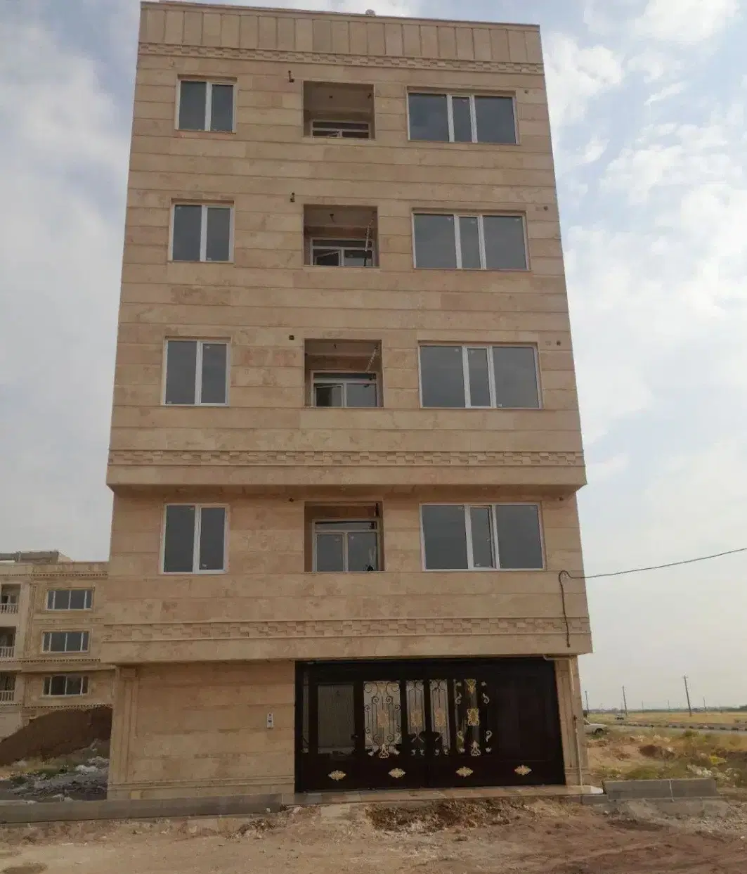 آپارتمان 80 متری شهرک دانش