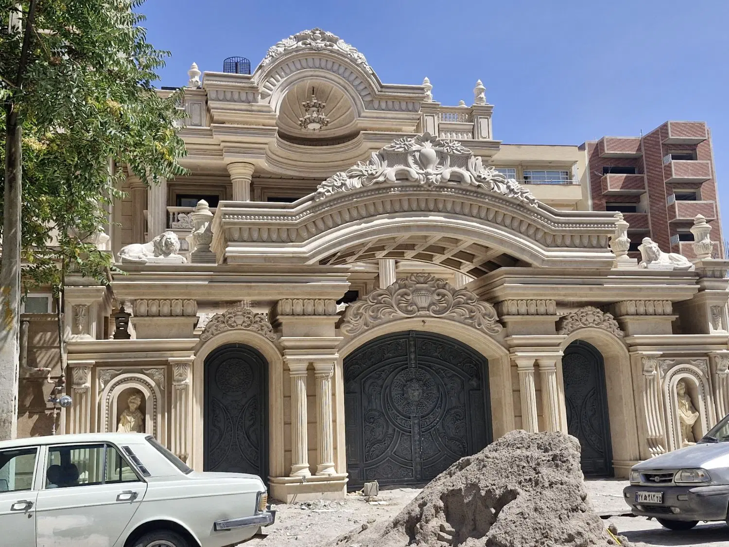 ۱۸۵متر فردوس،گلشهر