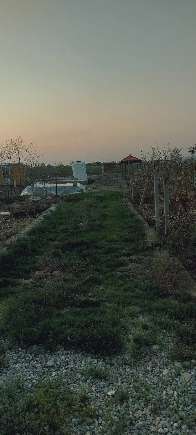 باغچه ۱۰۰۰متری
