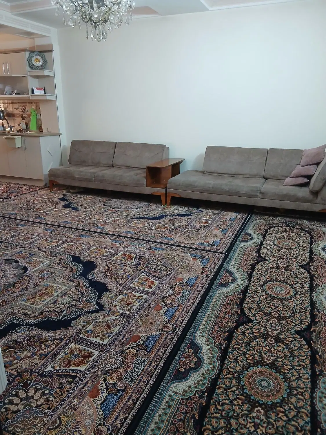 آپارتمان 61 متری بسیار خوش نقشه  مجتمع مرجان