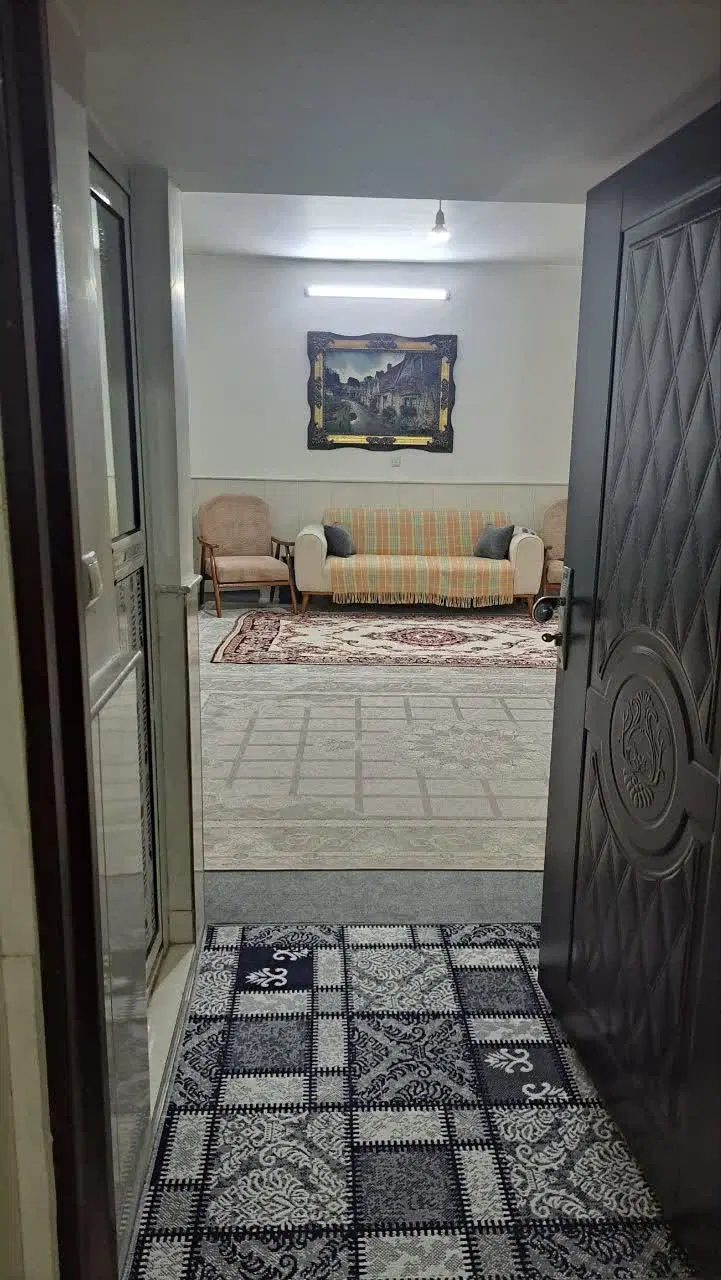 اجاره یک واحد همکف تمیز و راه مستقل