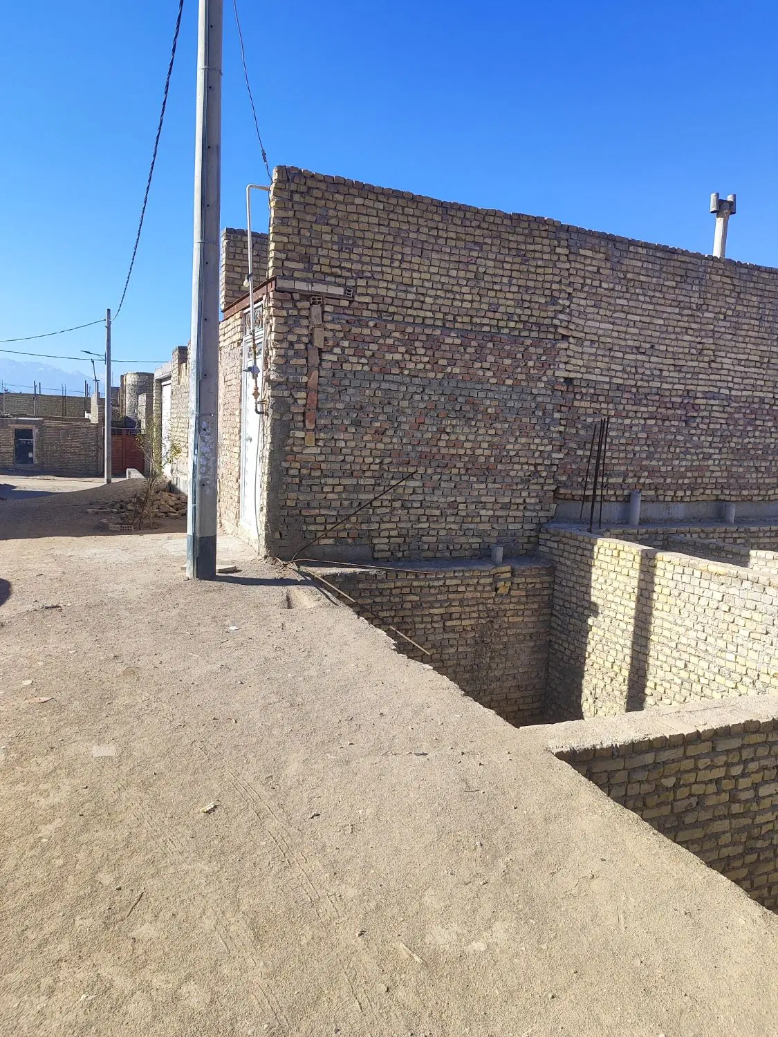 خانه نیمه ساز یزد شیدآباد معاوضه با مهریز