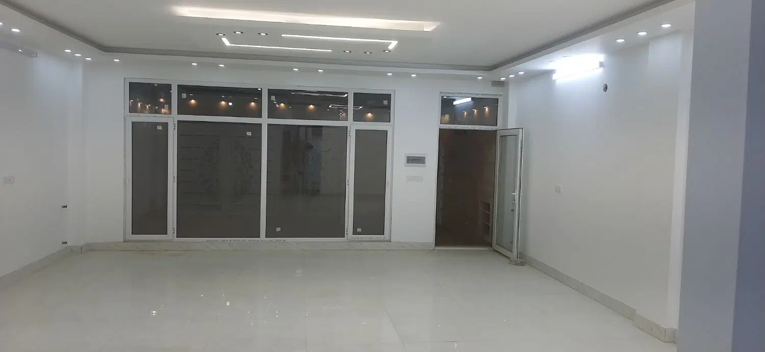 فروش خانه فاز5 درب حیاط