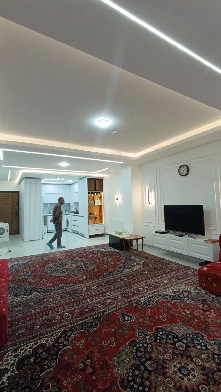 آپارتمان شخصی ساخت ۱۴۰۰_ملکی سند تک برگ_ بر آرش