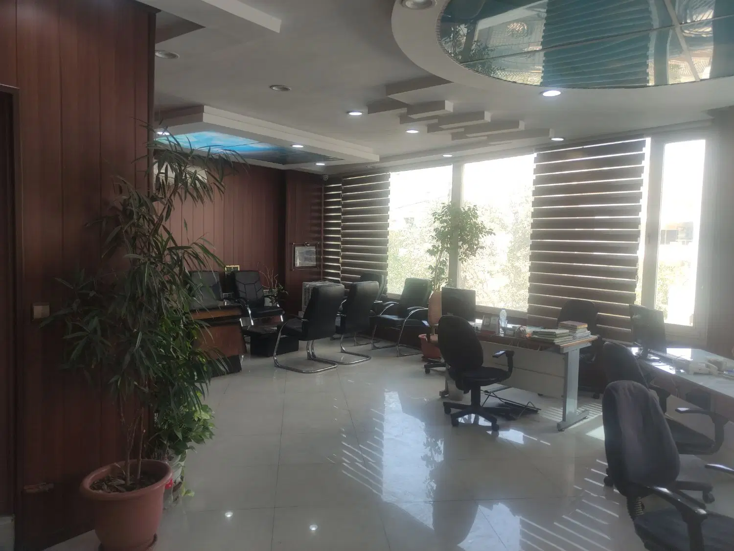 ولیعصر  پارک ساعی ۷۰متر  سند اداری و تجاری