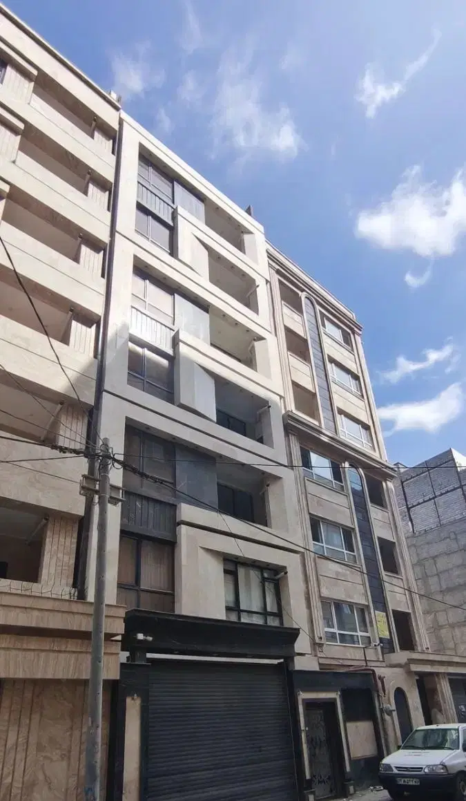 آپارتمان ۹۰ متری سرجلو نوساز
