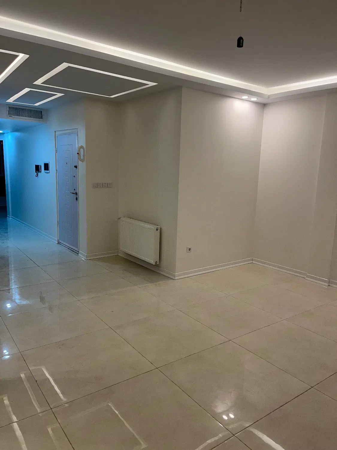 اپارتمان کلید نخورده ۷۰ متری دو خوابه تکواحد