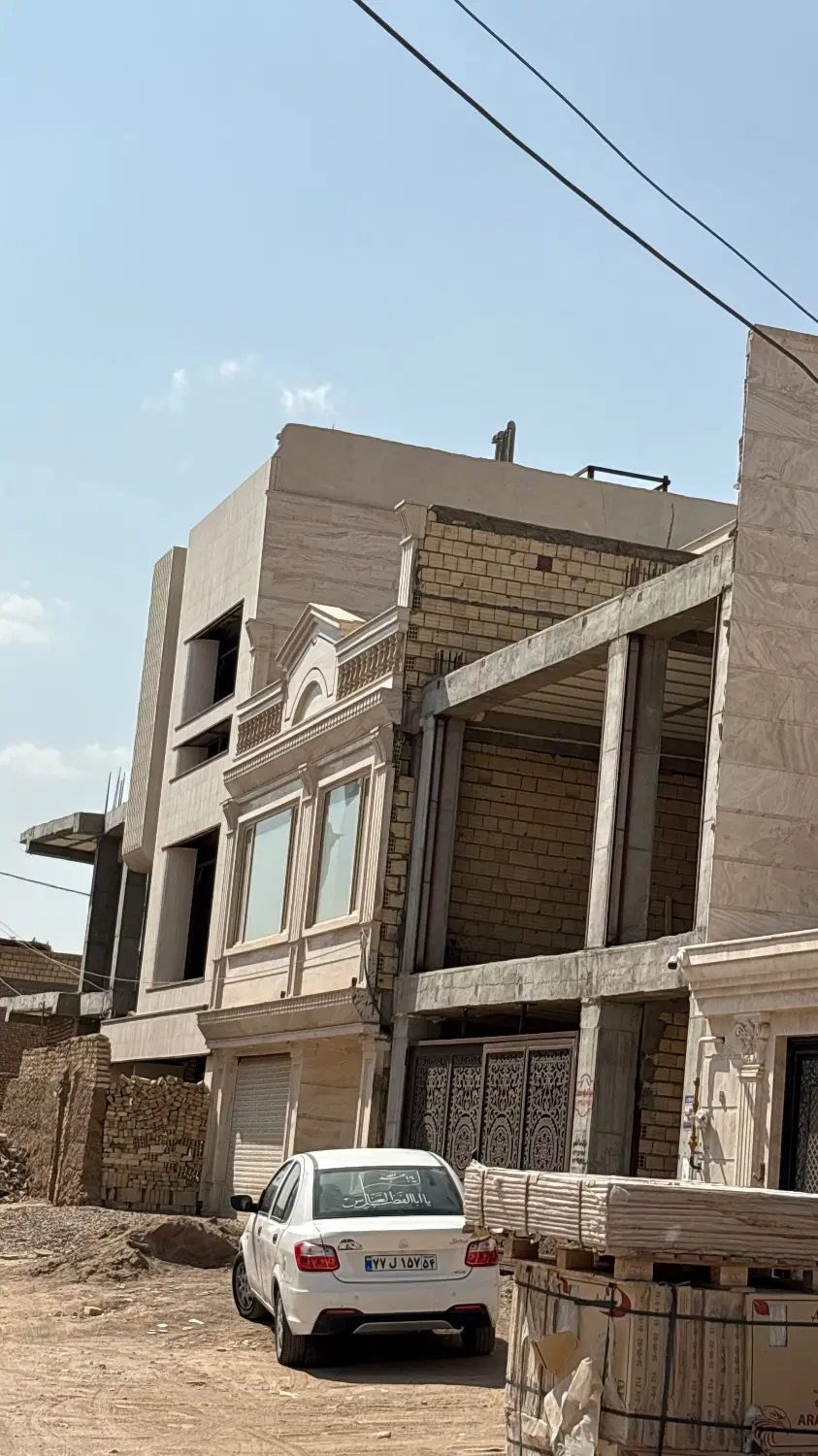 زمین سندشش دانگ ۱۵۰متری میدان امام علی زیرفی