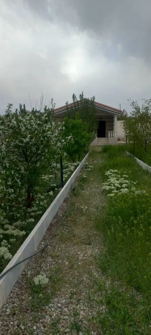 باغ ۱۵۰۰ متری با ۹۰ متر بنا منطقه آبسرد