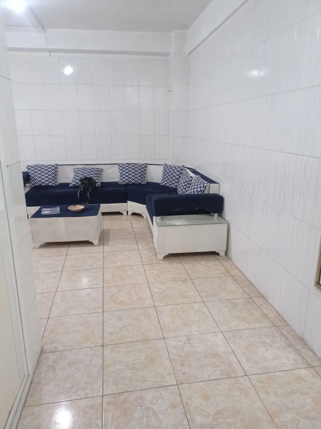 واحد سند تجاری در خیابان اصلی