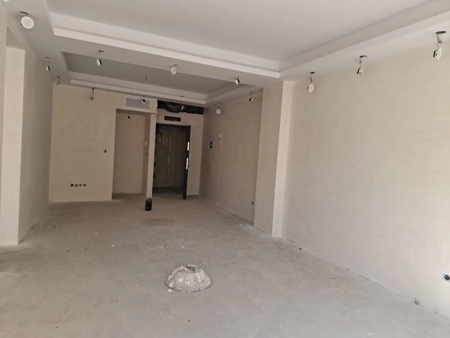 آپارتمان ۸۲متری تک واحدی شخصی ساز فول امکانات