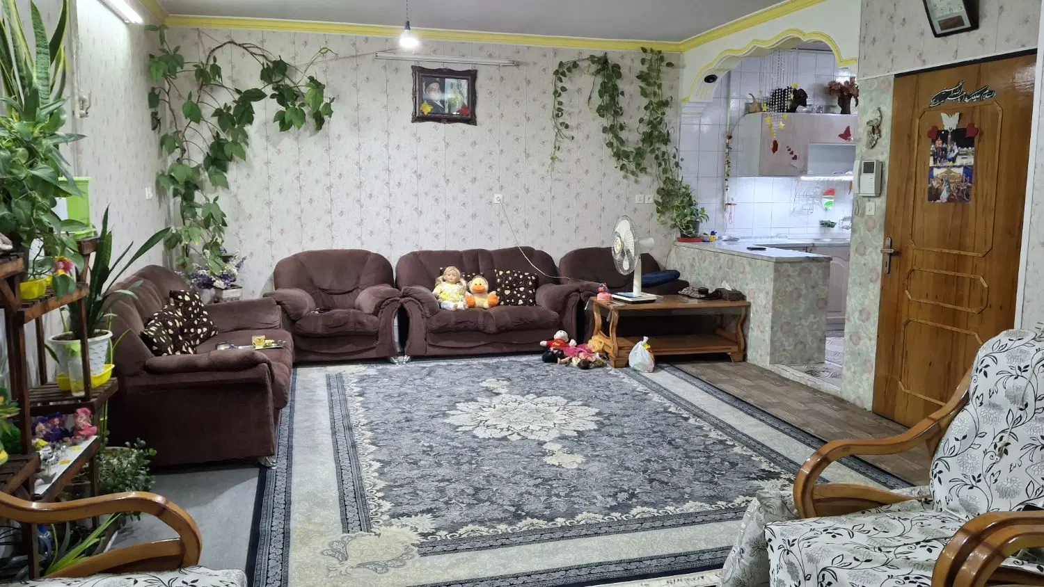 فروش خانه ویلایی ۲ طبقه + ۱ سوئیت