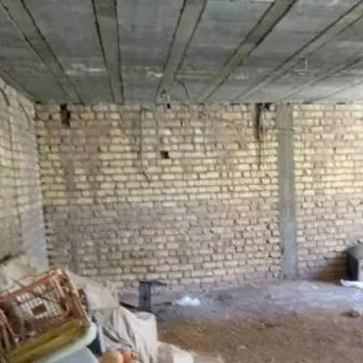 فروش یک باب مغازه نیمه آماده ششصددستگاه